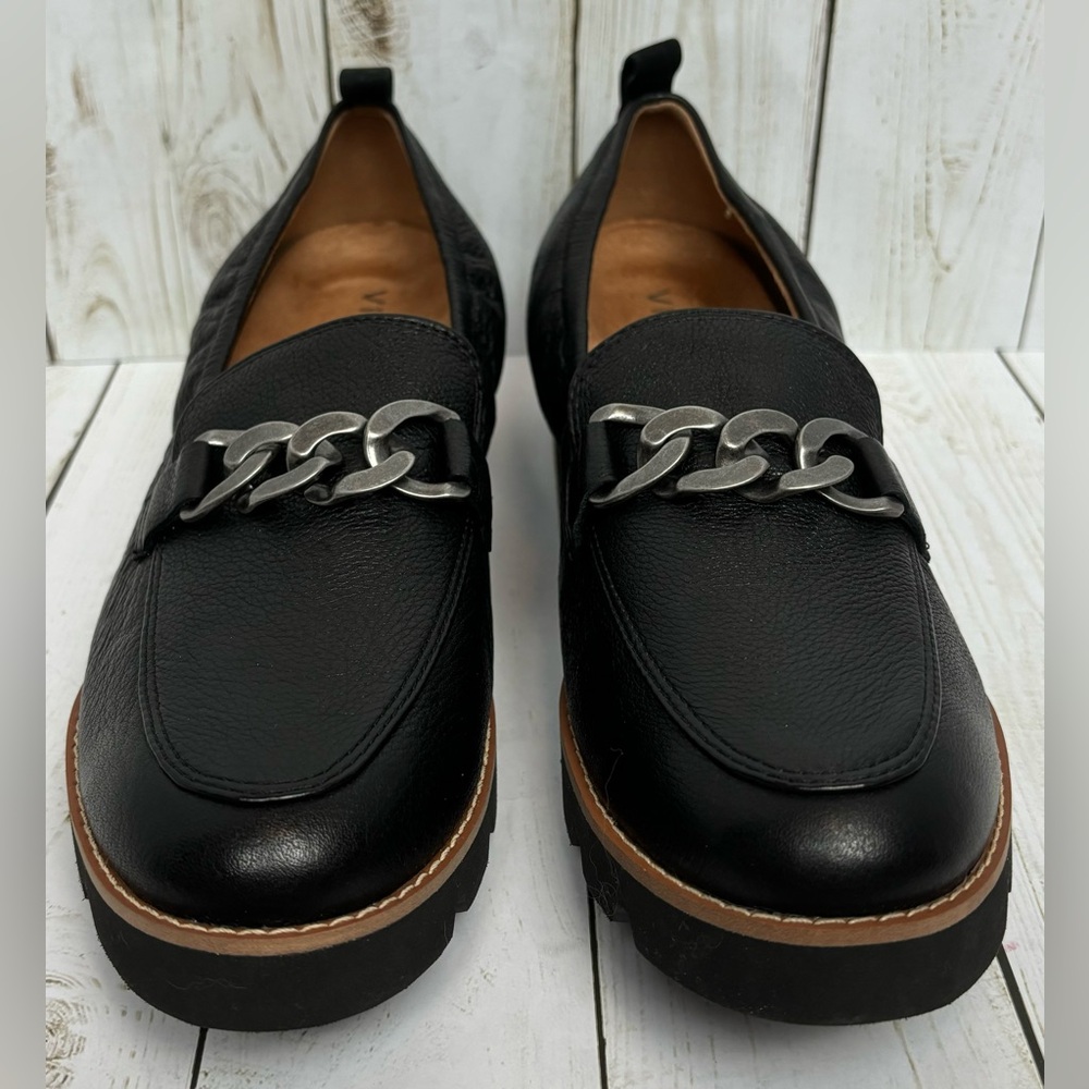 NEW Vionic Charm Cynthia Loafer Leather Lug Sole Comfort Academia Chain 9.5 Blk